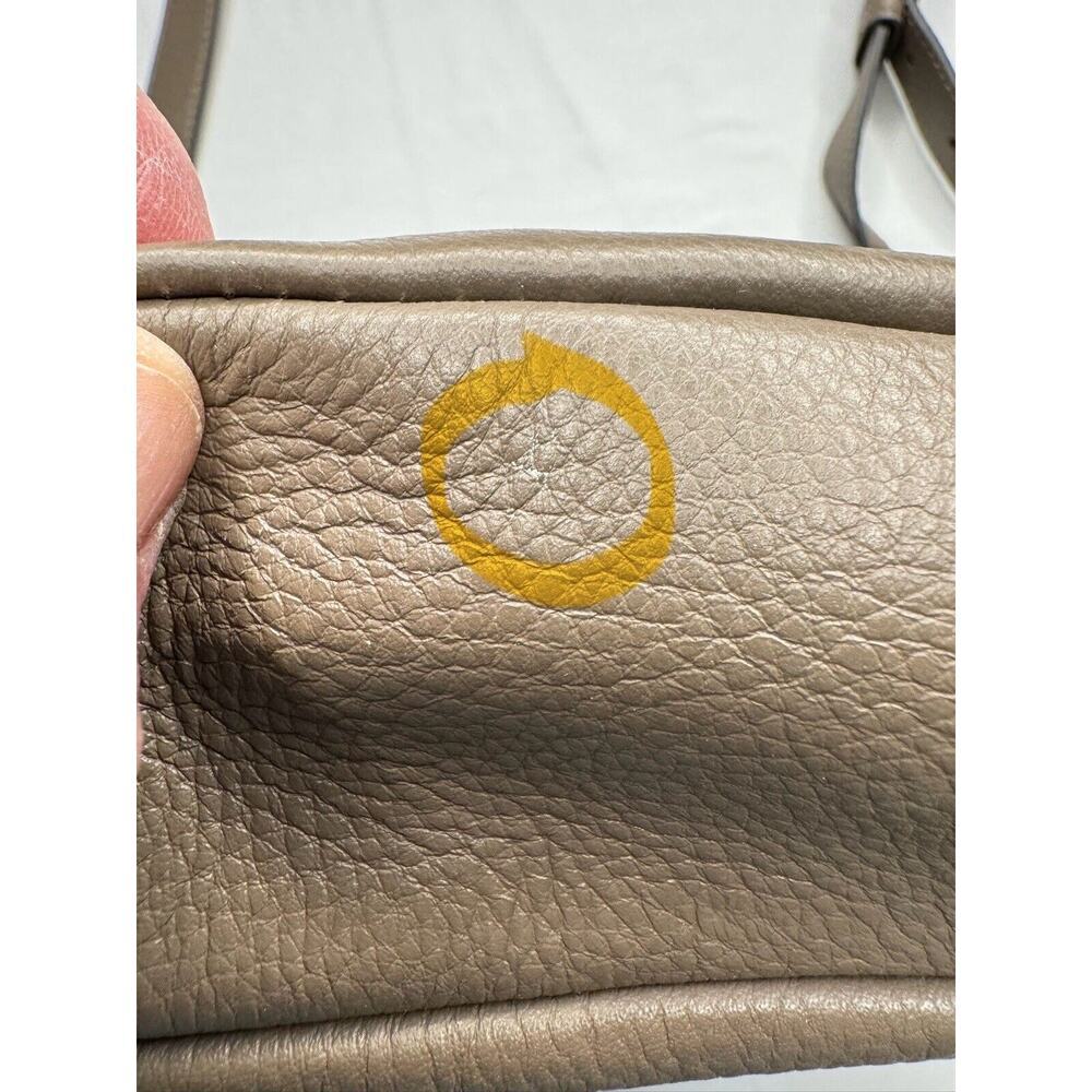 Vince Camuto Leather Crossbody Adjustable Strap Taupe Magnetic Close Preowned​ - Picture 14 of 15